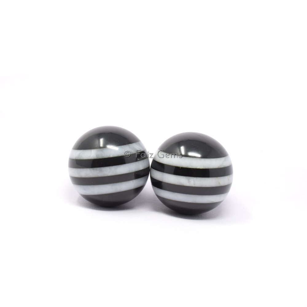 Black and White Bonded Striped Spheres
